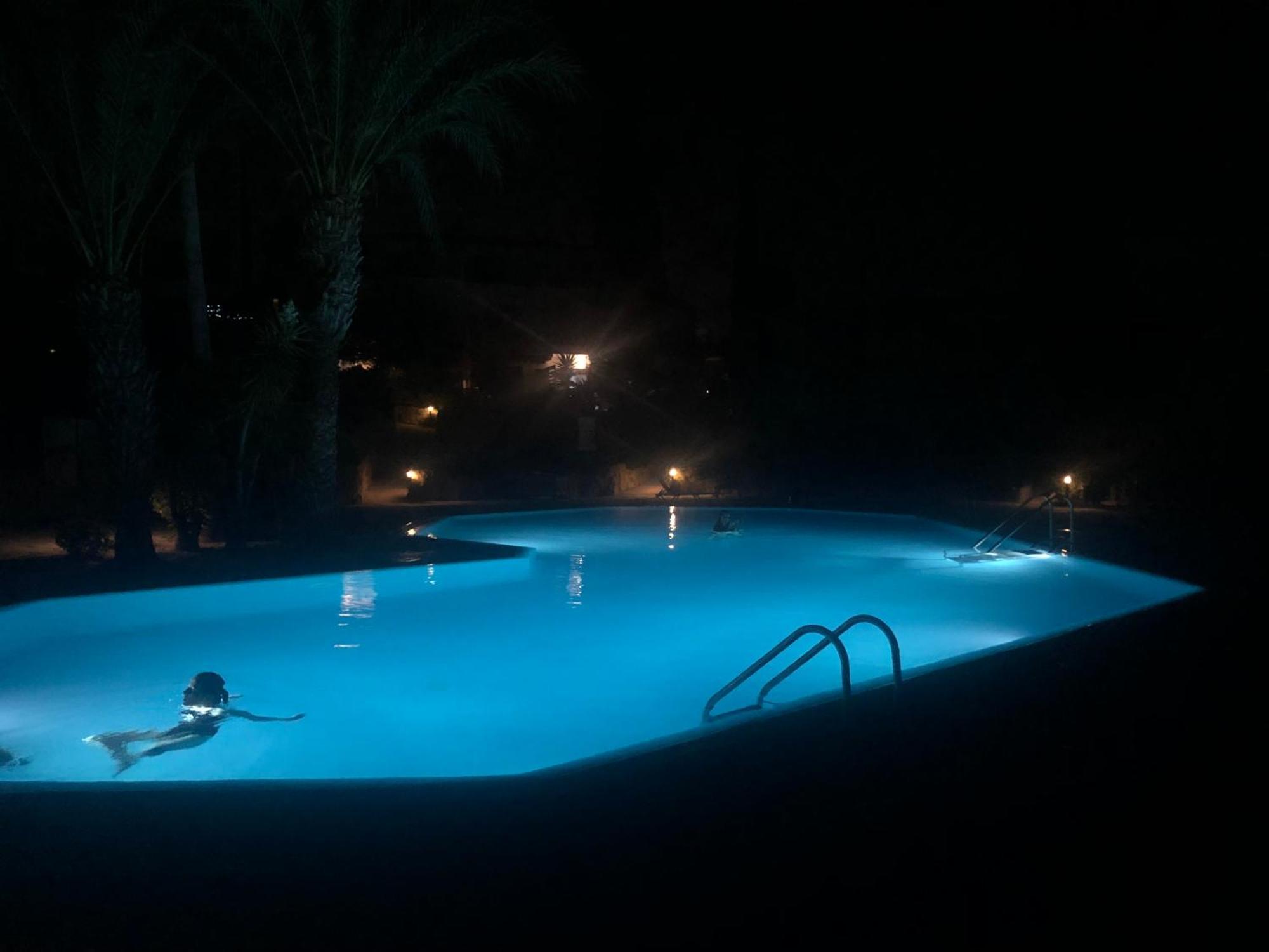 Newly Renovated- Regina Gardens 1, Venus Beach 500 M, Sea&Sunsets View, License Ooo7141 Пафос Екстериор снимка